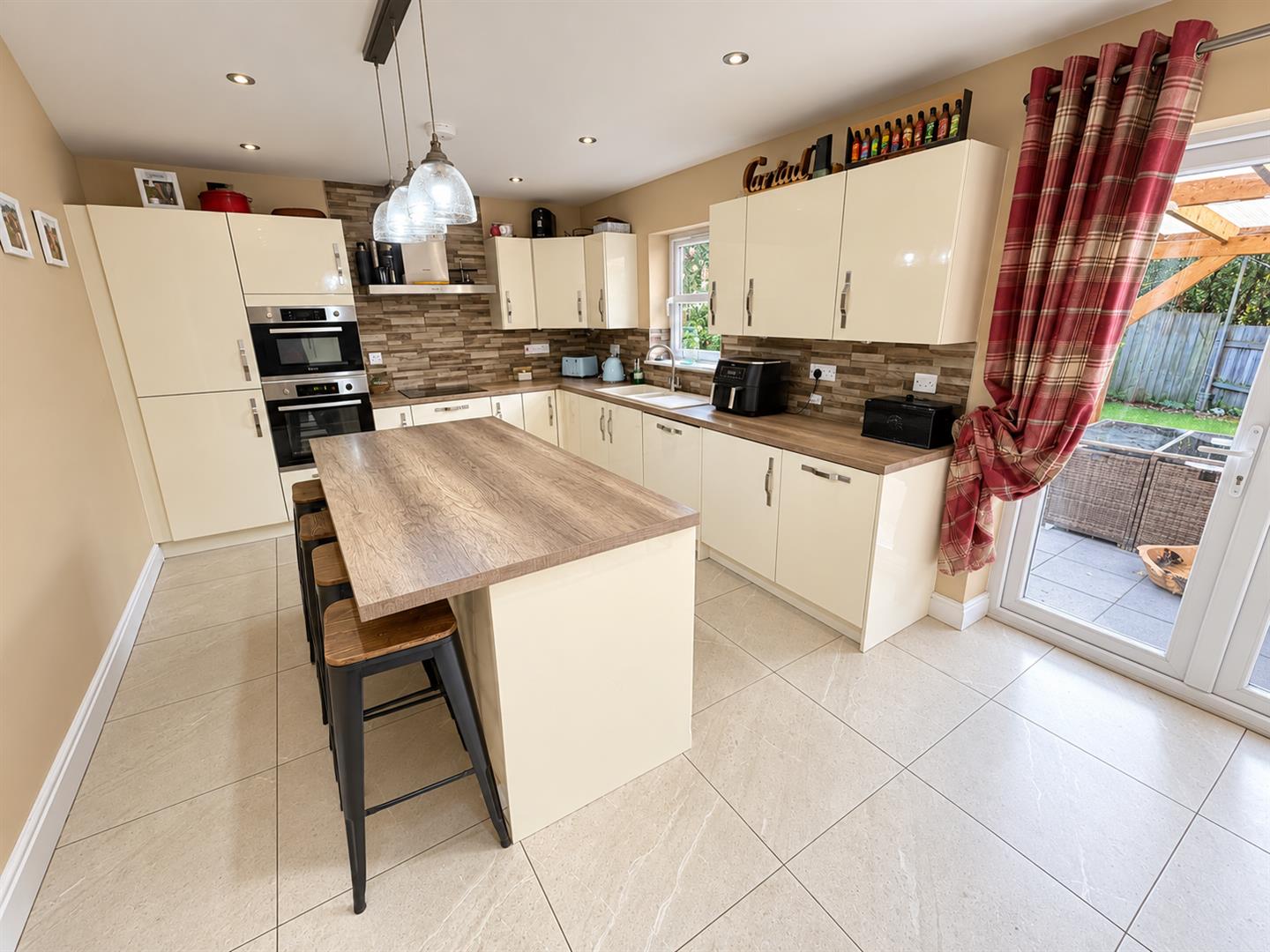 Mansion Gardens, Penllergaer, Swansea, SA4 9GY